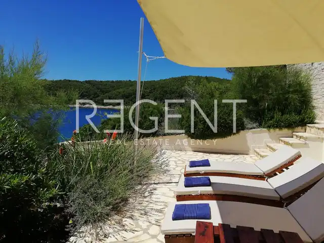 Ostrov Korčula - Nádherná úžasná vila pri mori 312 m2