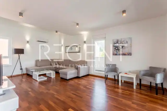 Podstrana - Three-room apartment with a terrace