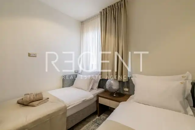 Split, Kaštel Lukšić - Luksuzni Penthouse 110 m2 s terasom
