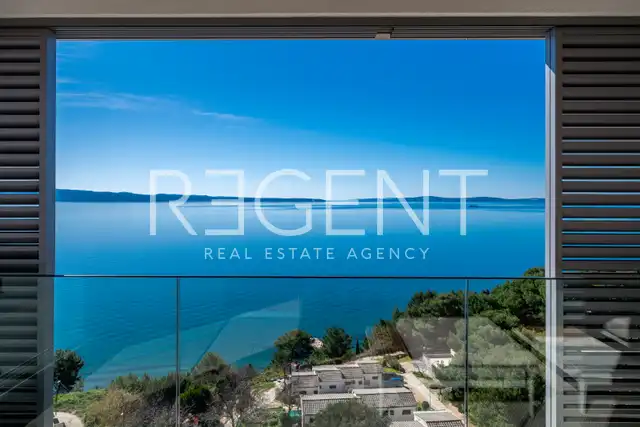 Split, Žnjan - Luxurious two-bedroom apartment with an open sea view