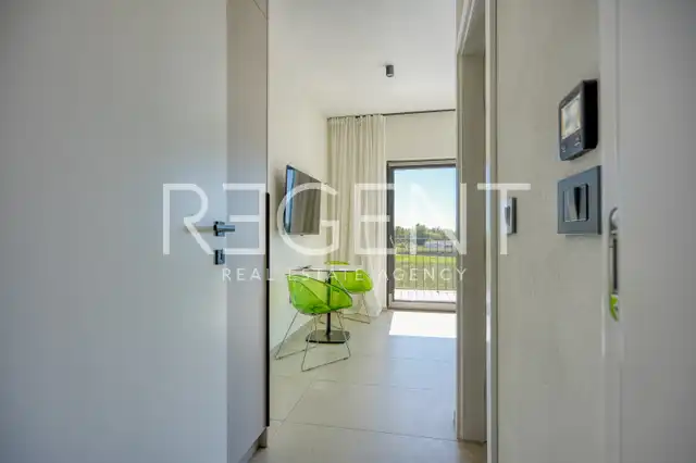 Kuća 230 m² — grijani bazen, krovna terasa, Poreč