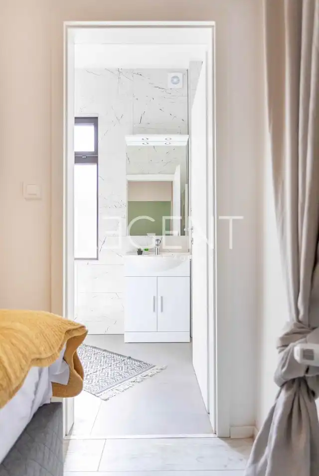 Zagreb, Franjo Tuđman Square - Furnished two-room apartment