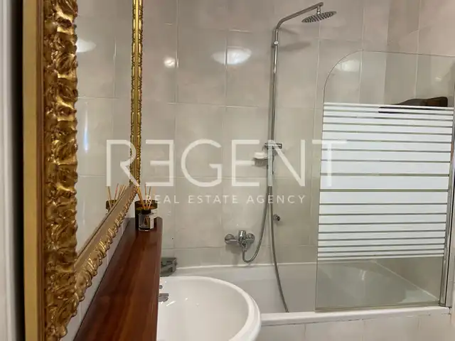 Split, Žnjan - Dvosobni stan sa loggiom i pogledom na more 100 m2
