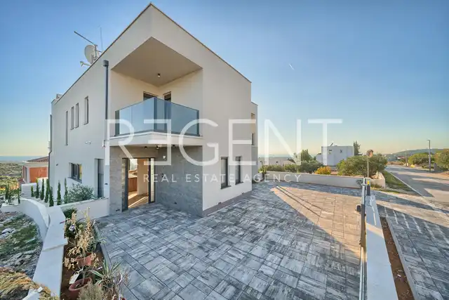 Primošten – Luxusná vila s infinity bazénom, 450 m2 novostavba