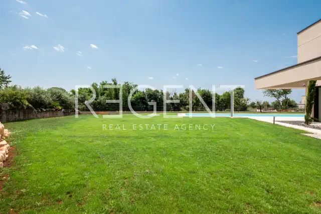 Istrien, Labinci - Luxuriöse Villa mit Pool 303,34 m2