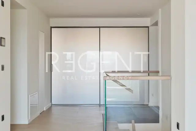 Zagreb, Nova cesta — četverosoban dvoetažni stan 164 m² s dvije garaže