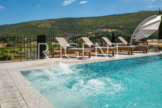 Dubrovník - Elegantná vila moderného dizajnu 394 m2