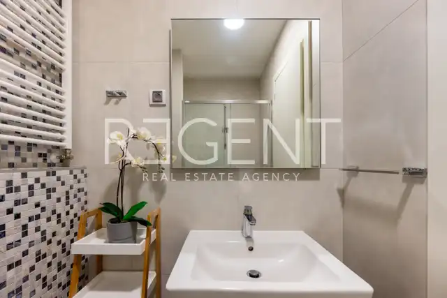 Stan 105 m², Grahorova — 3 spavaće sobe, dupla garaža, lift
