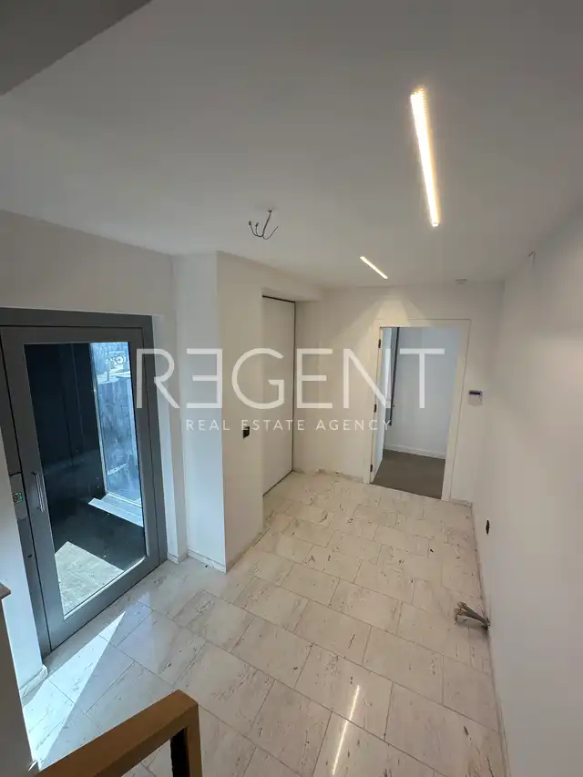 Zagreb, Šalata - Modern family villa in a prime location