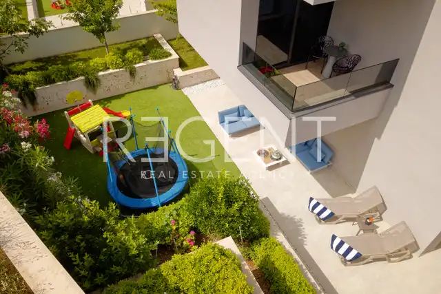 Marina Hills Resort — 3 vily s bazénom, 12 izieb a výhľad na more