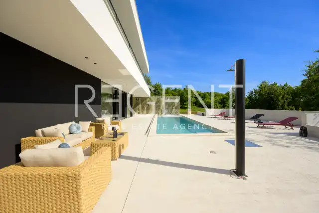 Istra, Oprtalj - Luxusná dizajnérska vila 682 m2 novostavba