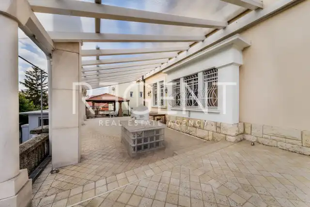 Záhřeb, Šalata – Luxusní rodinná vila 325 m2