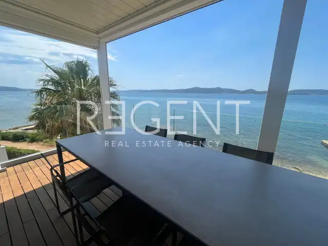 Zadar, Sukošan - Luksuzni penthouse v prvi vrsti do morja