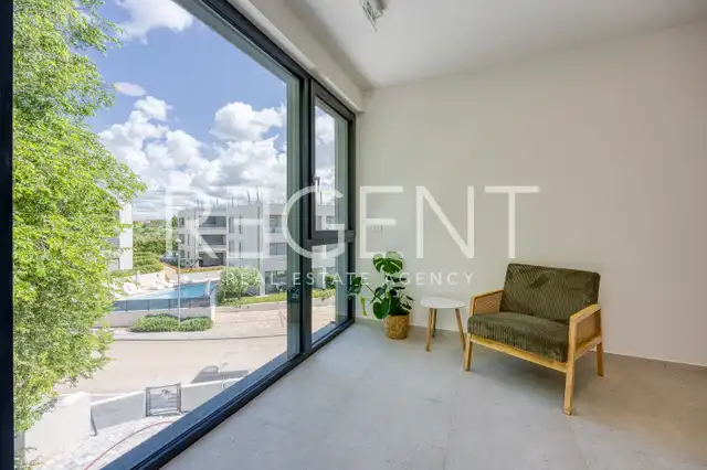 Istrien, Novigrad - Drei-Zimmer-Wohnung in einer luxuriösen Wohnanlage 96 m2