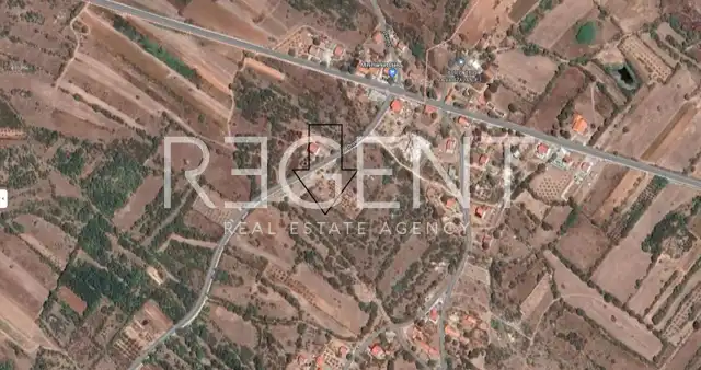 Drniš, Širitovci - Stavební pozemek 1291 m2