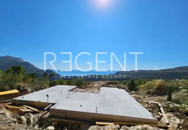 Omiš - Moderná vila vo výstavbe 154 m2