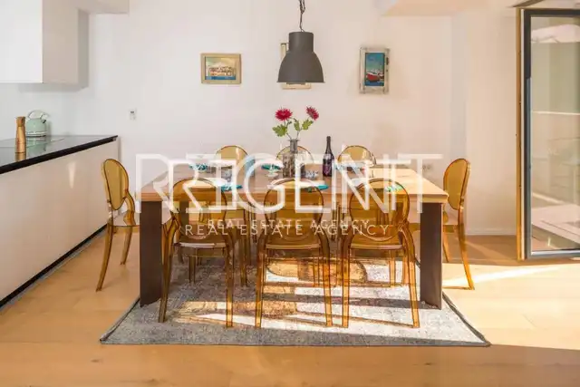 Hvar - Kamenná vila s unikátním designem 250m2