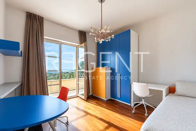 Villa 780 mq, Šestine — wellness, 5 camere da letto, garage