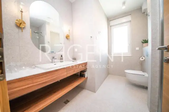 Zadar, Vrsi – trojizbové apartmány s bazénom a výhľadom na more
