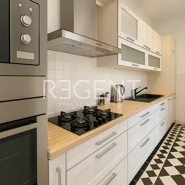 Záhřeb, Centrum – Čtyřpokojový byt o rozloze 90 m² s terasou
