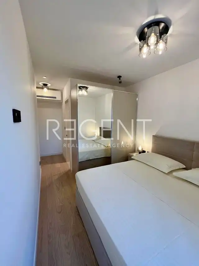 Split, Duilovo - Three-room apartment with a loggia and sea view