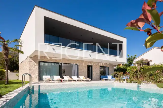Rogoznica – Luxusní vila 200 m2 u moře