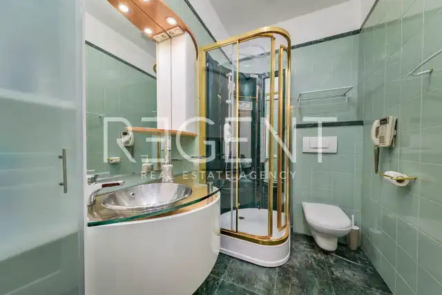 Zagreb, Trg bana Josipa Jelačića - Četverosoban stan 160 m2 najam