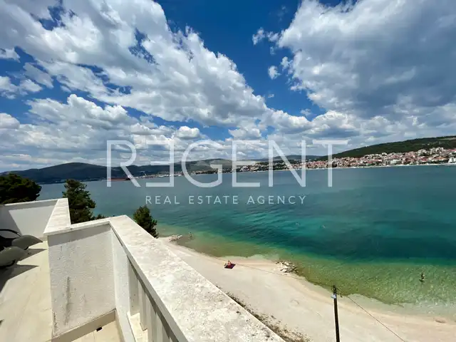 Čiovo – Trosoban stan 70 m², 1. red do mora
