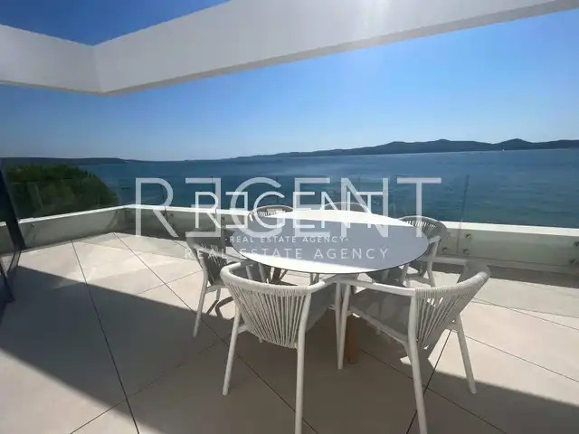 Sukošan – Luxuriöse, moderne Wohnung mit Dachterrasse 103 m2