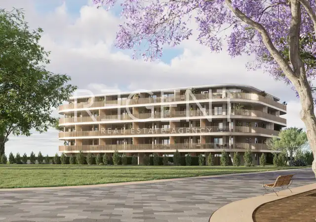 Umag – stan 89m2, 2SB, Terasa 46m2 u blizini mora