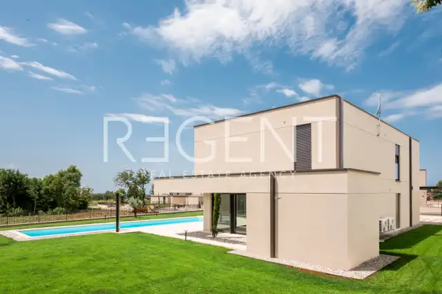 Istrien, Labinci - Luxuriöse Villa mit Pool 303,34 m2