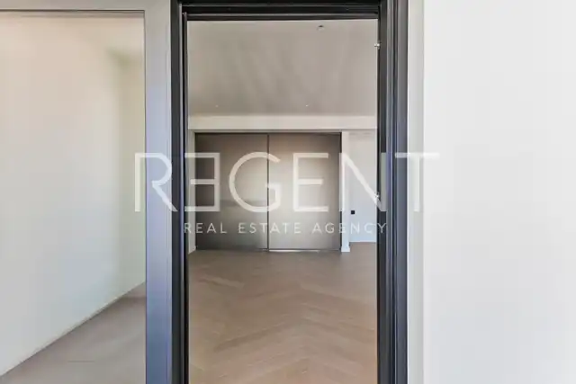 Zagreb, Nova cesta — četverosoban dvoetažni stan 164 m² s dvije garaže