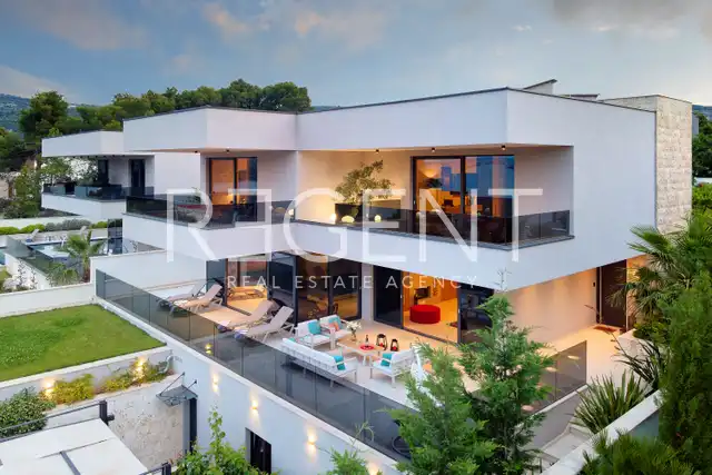 Marina Hills Resort — 3 vily s bazénom, 12 izieb a výhľad na more