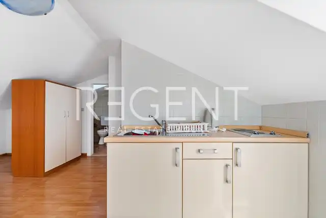 Makarska, Centrum - Apartmánový dom v blízkosti centra s hrubou plochou 186 m2