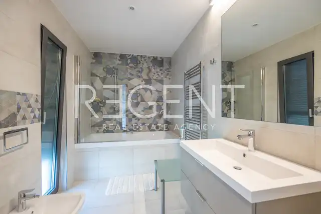 Istria, Fažana - Luxurious villa in a prime location with sea view