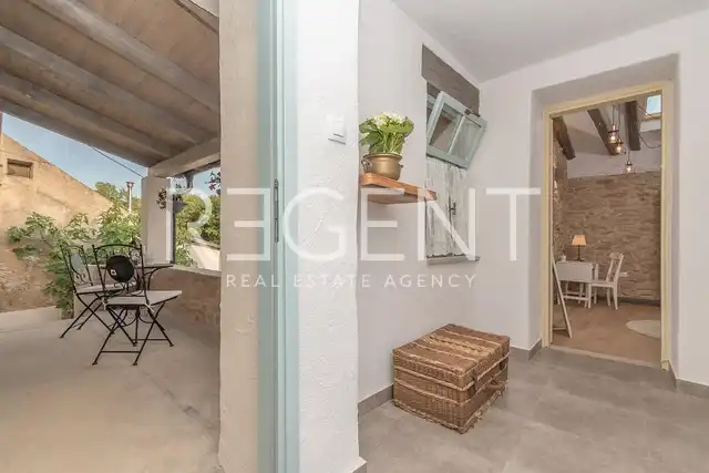Crikvenica - Bajkovita kamena vila 200 m2