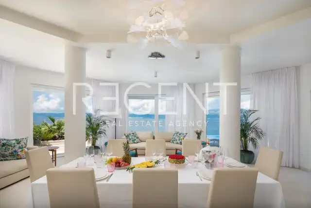 Brač - Villa erste Reihe am Meer