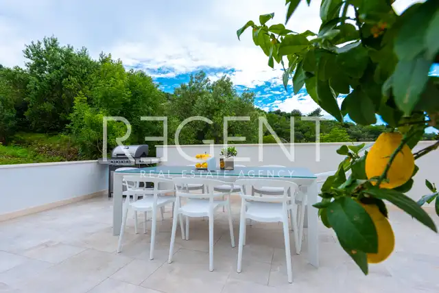Zaton, Dubrovnik - Moderna vila uz more 210m2