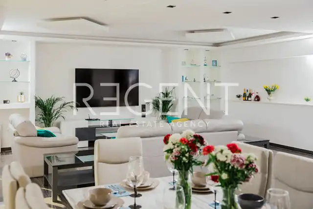 Split, Podstrana - Luxury villa with sea view