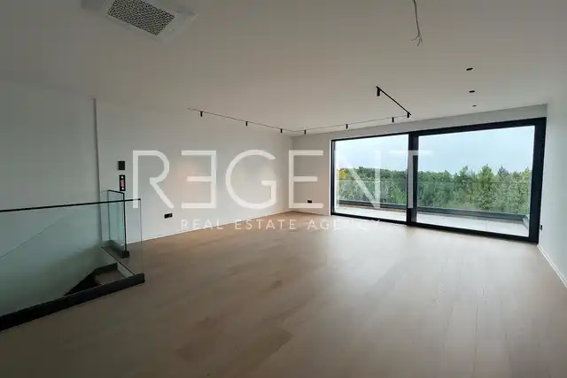 Zagreb, Pantovčak – Luksuzni četverosoban penthouse 131m2 najam