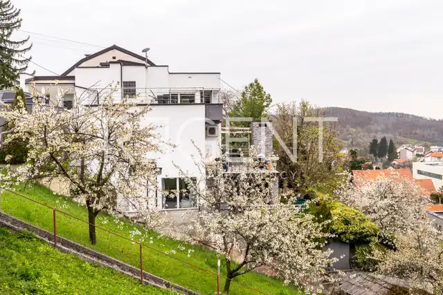 Zagreb, Gračani – family house with a view