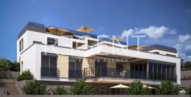 Primošten — Villa 264 m², 3 chambres, 2 terrasses, jardin, piscine, vue sur mer
