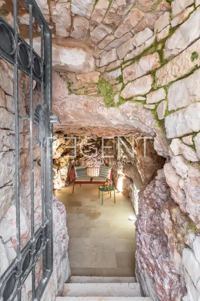 Brač, Pučišća - Nádherná kamenná vila 120 m2