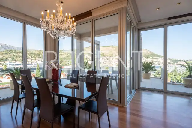 Dubrovnik, Lapad - Luksuzan četverosoban penthouse s krovnom terasom