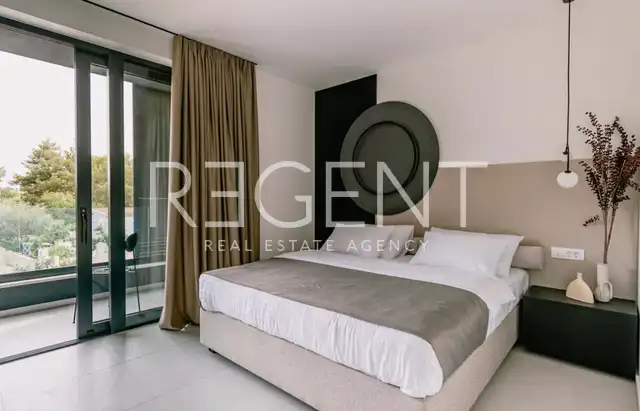 Šibenik, Vodice - Moderná vila, novostavba 200 m2