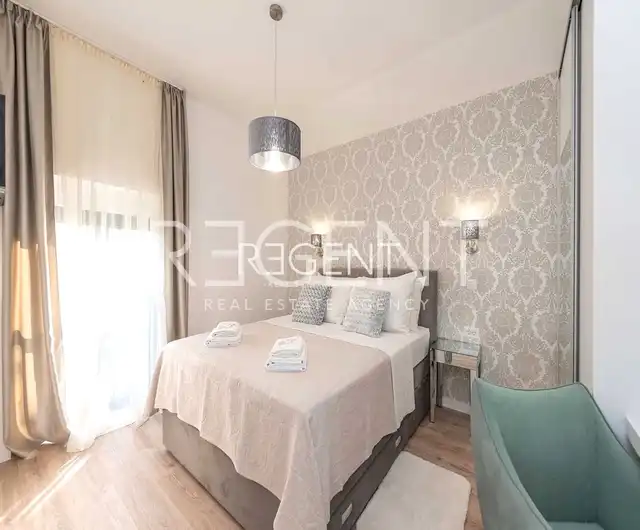 Zadar, Posedarje - Vila prvý rad pri mori 300 m2