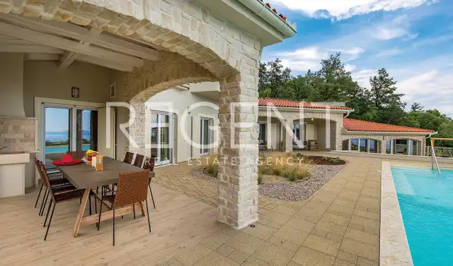 Opatija, Veprinac – Luxuriöse Villa auf einem Grundstück von 1175 m2