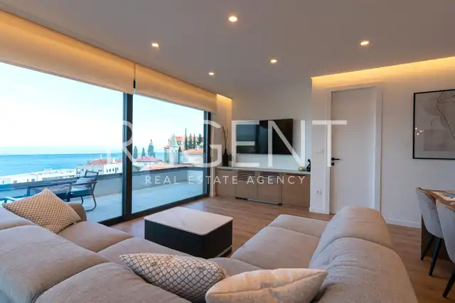 Opatija – Appartement moderne de trois pièces avec vue sur la mer 128,52 m2