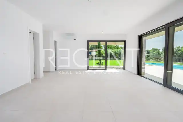 Istrien, Labinci - Luxuriöse Villa mit Pool 303,34 m2