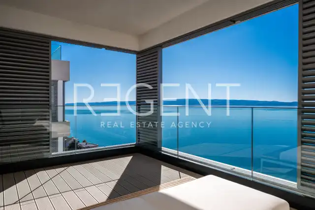 Split, Žnjan - Luxurious two-bedroom apartment with an open sea view